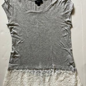 (3) BCX WOMEN'S SHIRT/ROCK & REPUBLIC WOMEN'S SHIRT/SIMPLY VERA WOMEN'S SHIRT